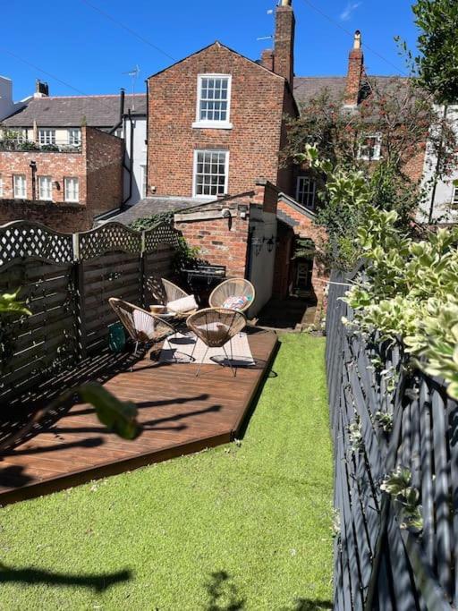 18Th Century Townhouse In Chester City Centre 빌라 외부 사진